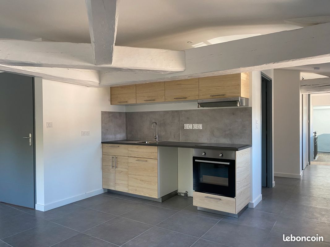 Appartement 3 pièces 65 m² · à Serrières · 65 m² · 532 €/mois