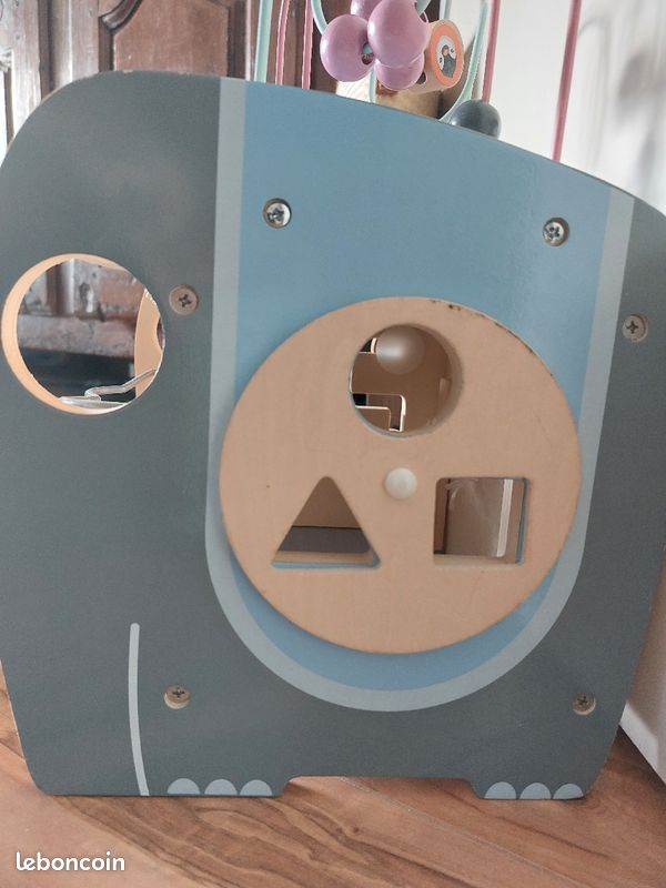 Cube d'activités en bois (image 3)