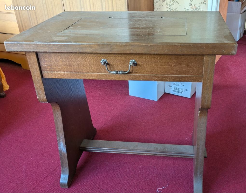 A donner meuble pour machine à coudre (image 1)