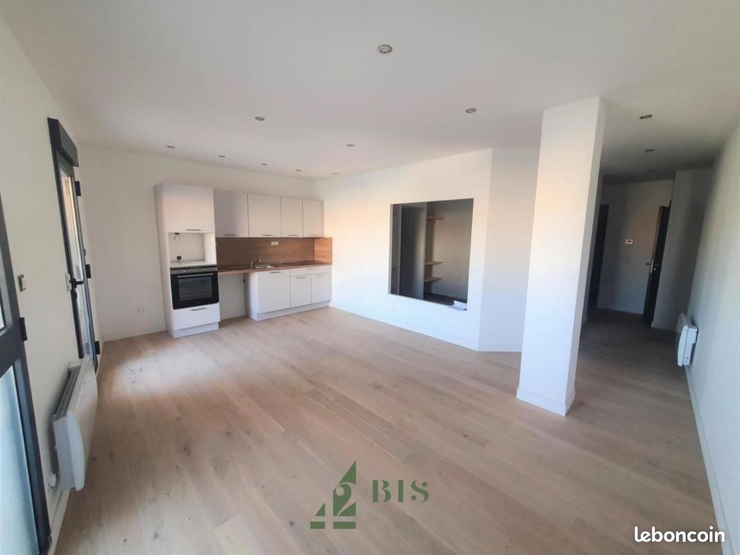 Appartement 2 pièces 44 m² · à Roanne · 44 m² · 530 €