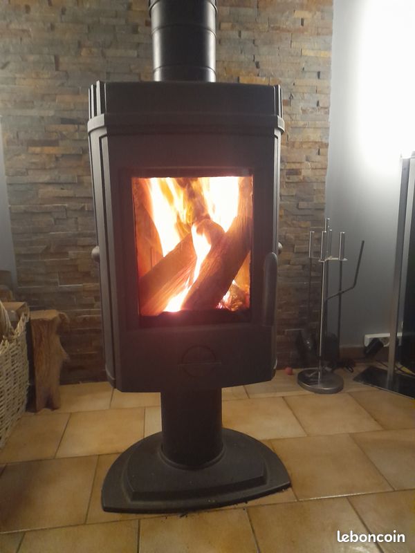 Poêle à buches INVICTA gris 8KW (image 1)