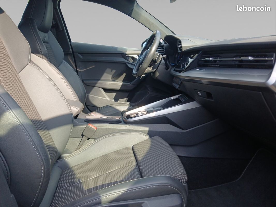 AUDI A3 Sportback 35 TDI 150 S tronic 7 S Line (image 11)