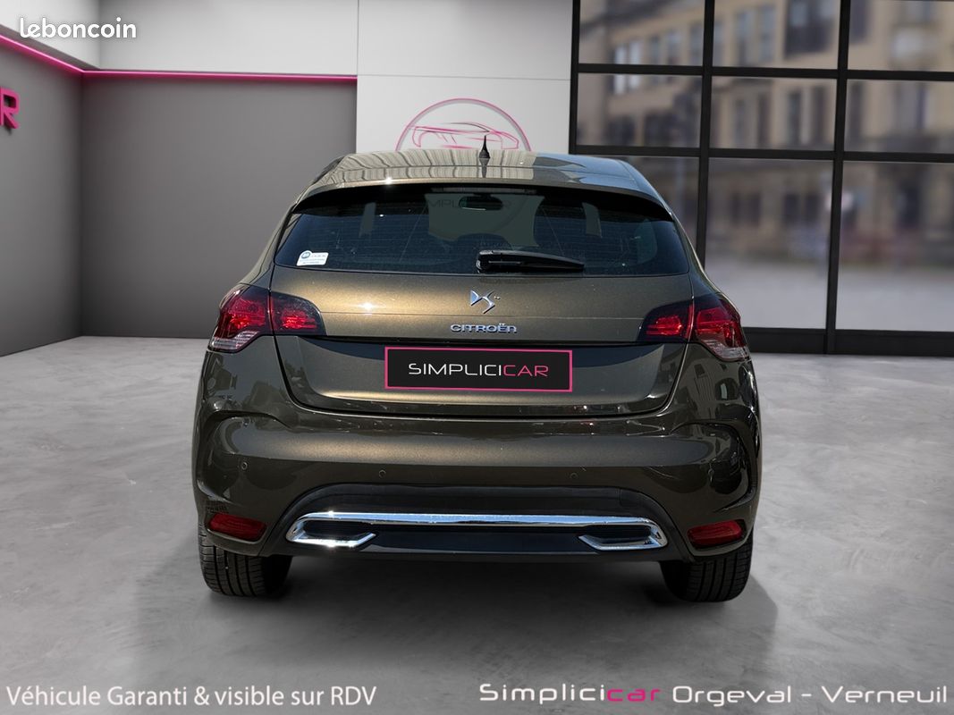 CITROEN DS4 1.6 HDI 110CH EXECUTIVE - Radar AR - Garantie 12 mois (image 7)