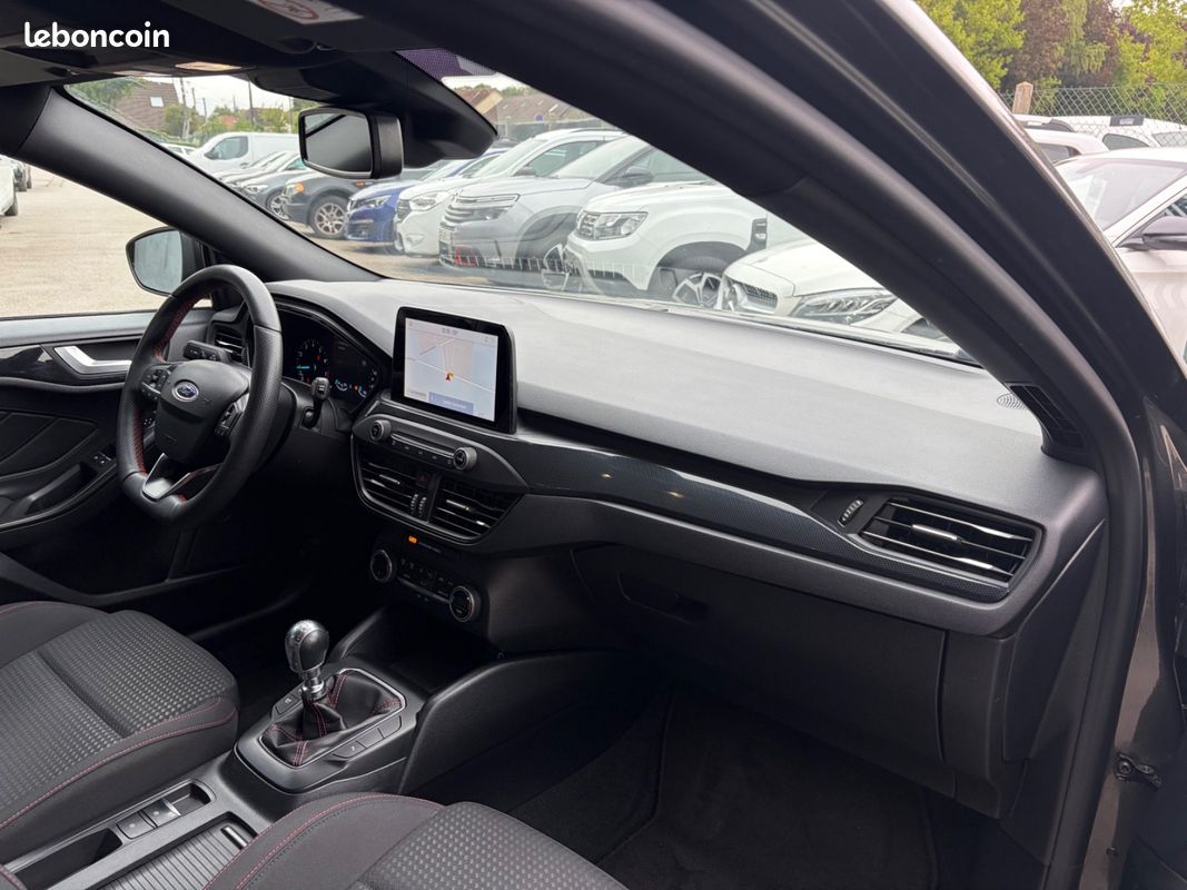 FORD Focus 1,0 125ch ST-Line (image 13)