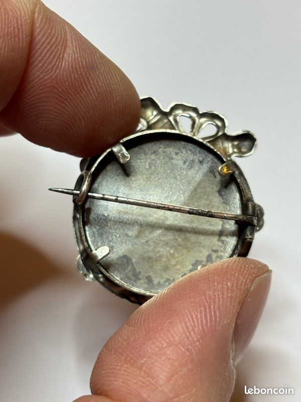 ANCIENNE BROCHE PORTE photo poinçon argent ? EUR 49,00 - FR ANCIENNE BROCHE PORTE photo poinçon argent ? EUR 49,00 - FR