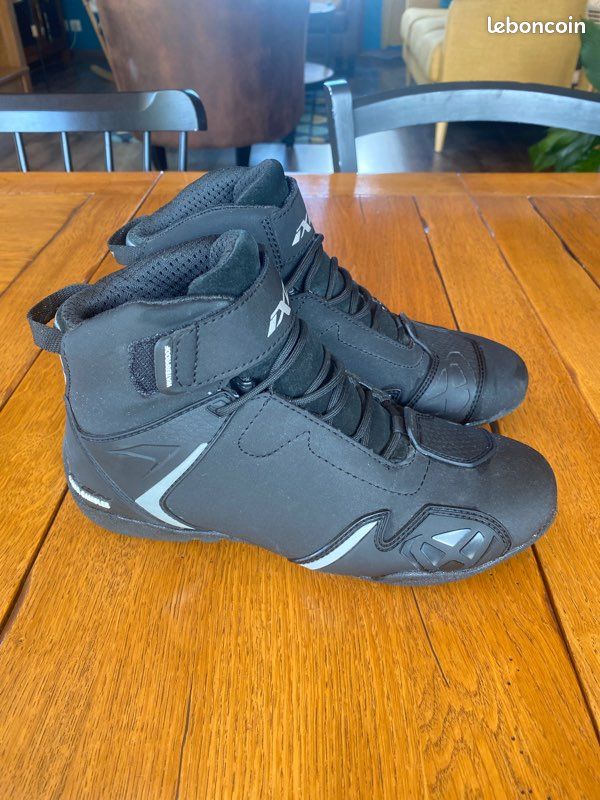 Chaussures moto (image 2)