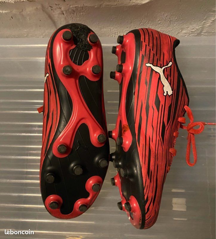 Crampon de football pivot UMBRO tailles unisexes choisissez un