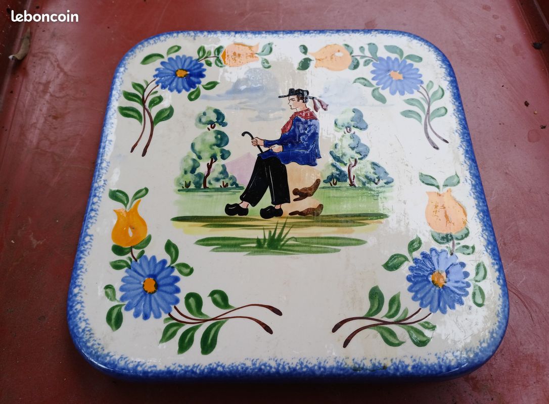 TRES ANCIEN DESSOUS DE PLAT EMAUX DE LONGWY - Souvenirs d'Autrefois
