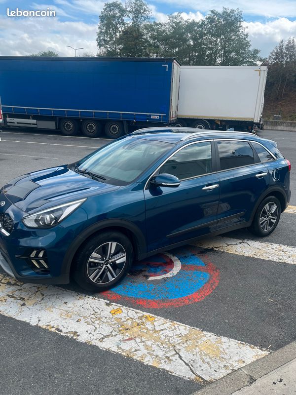 Kia niro (image 2)