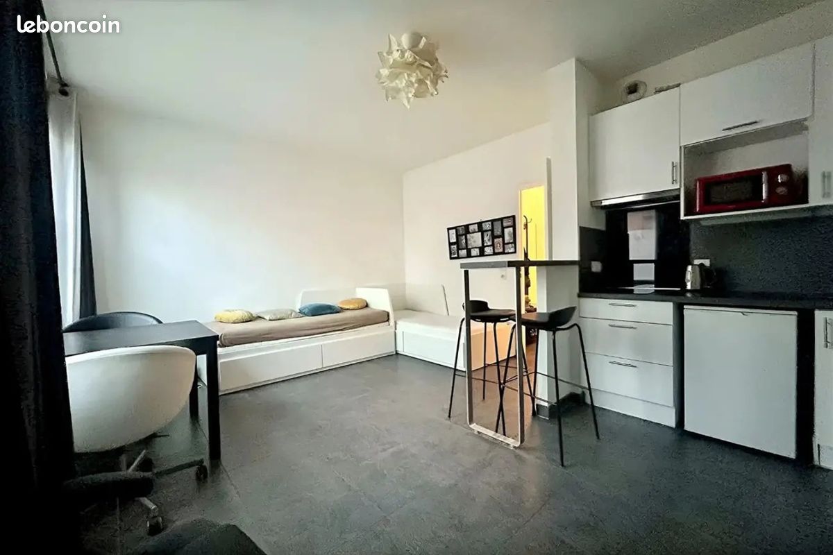Appartement 1 pièce 29 m² · à Villejuif · 28,5 m² · 1 070 €/mois
