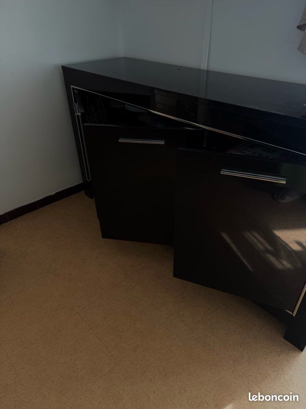BUFFET NOIR 3 portes (image 2)
