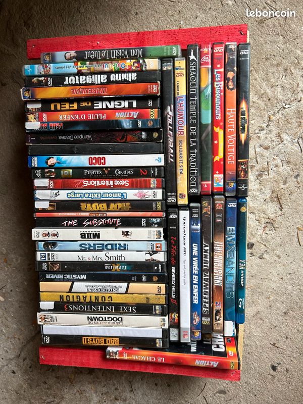 Lot de 50 DVD (image 2)