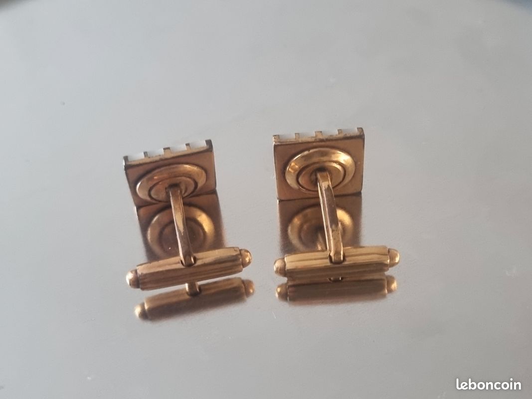 Lot De 2 Boutons De Manchettes Vintage Dorés Et Nacrés - Occasion