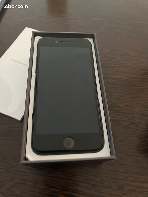 I phone 8 (image 1)