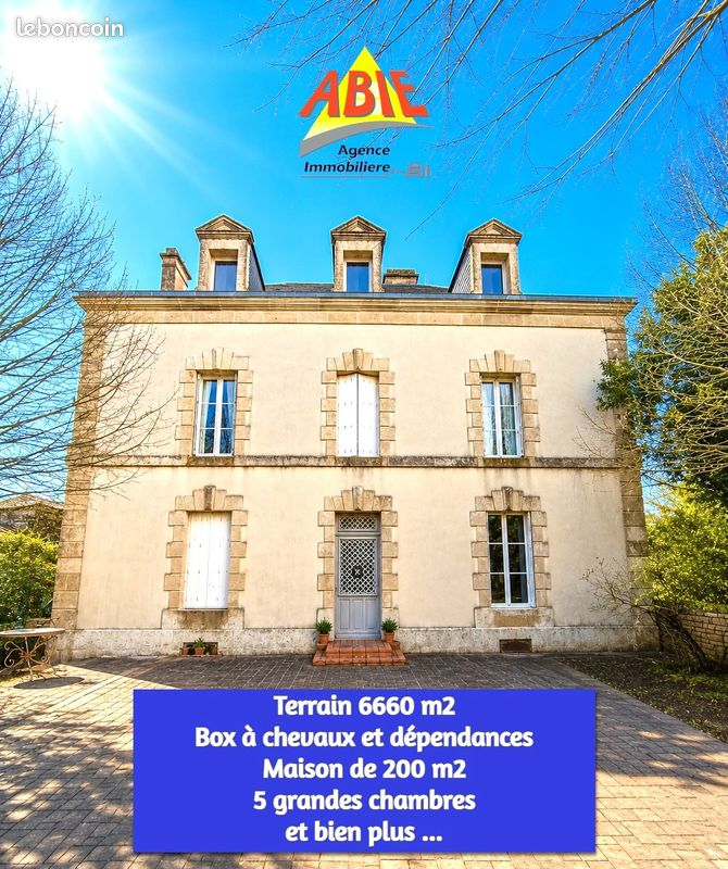 Maison 7 pièces 200 m² · à Échiré · 200 m² · 414 400 €