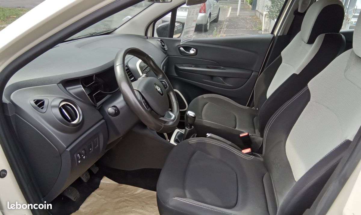 RENAULT CAPTUR DCI 90cv BUSINESS (image 3)