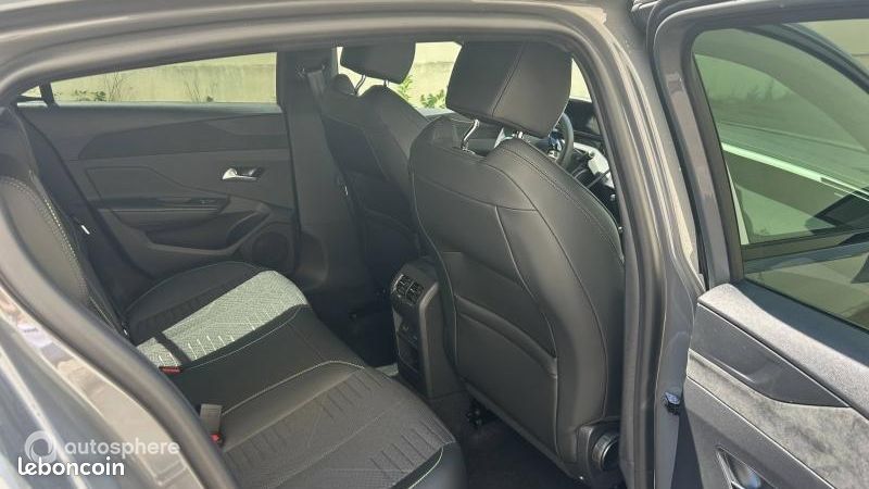 Peugeot 308 e-308 156ch batterie 54 kWh GT (image 17)