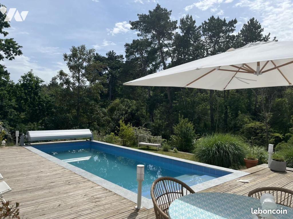 Maison 6 pièces 189 m² · à Merville-Franceville-Plage · 189 m² · 992 750 €