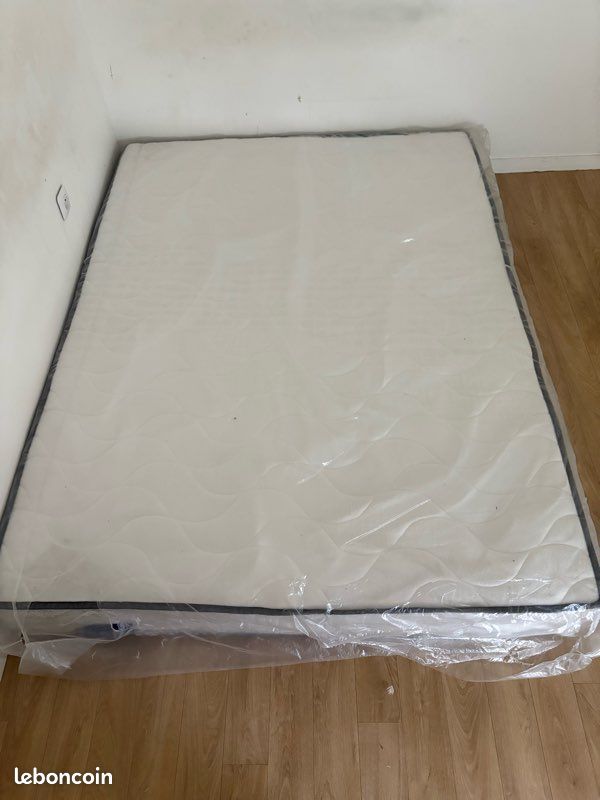 Matelas 140 × 190 cm – Très bon état (image 5)