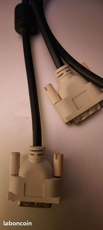 Câble de moniteur mâle VGA HONGLIN Broches (image 1)