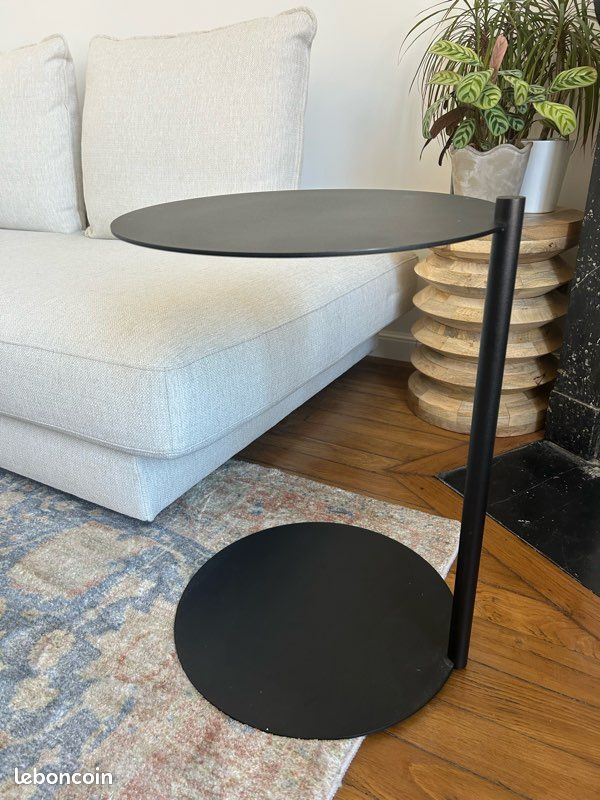 Table d’appoint (image 1)