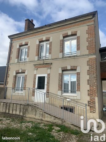 Maison 9 pièces 205 m²