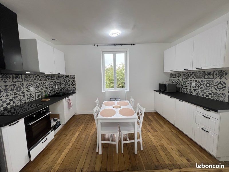 Appartement 5 pièces 75 m² · à Issoudun · 75 m² · 370 €/mois