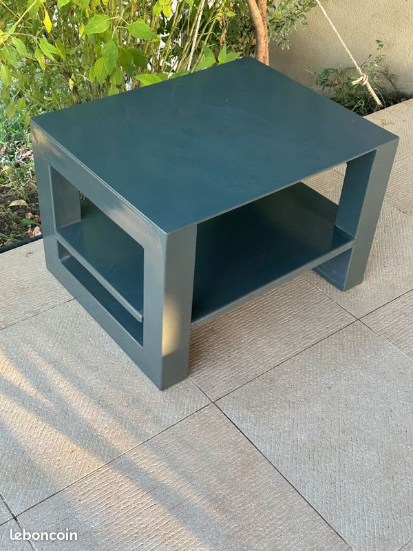 Table basse contemporaine (image 2)