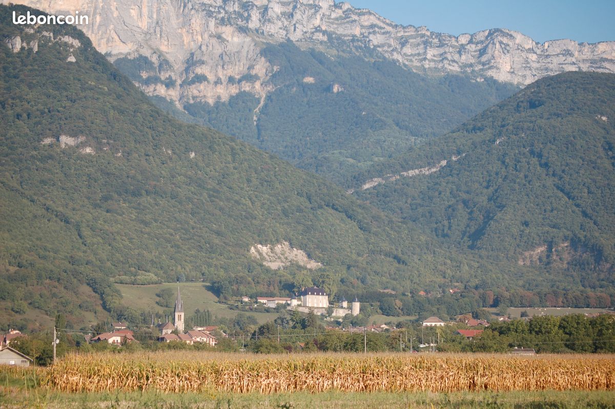 Local commercial 30 pièces 1400 m² · à Le Touvet · 1 400 m² · 1 500 000 €