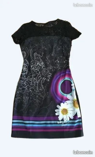 Robe Desigual Multicolore - Taille 38 - Occasion En Très Bon état (quasi Neuve)