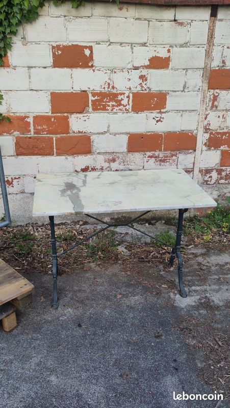 Table fonte godin - bon état mais voir les photos (image 1)
