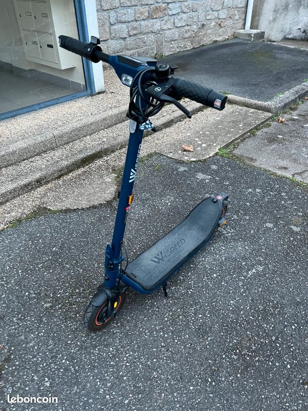 Trotinette électrique Wispeed C10-55 Max - Autonomie 55 Km, Vitesse 25 Km/h, Roues 10", IPX5, Moteur 350W