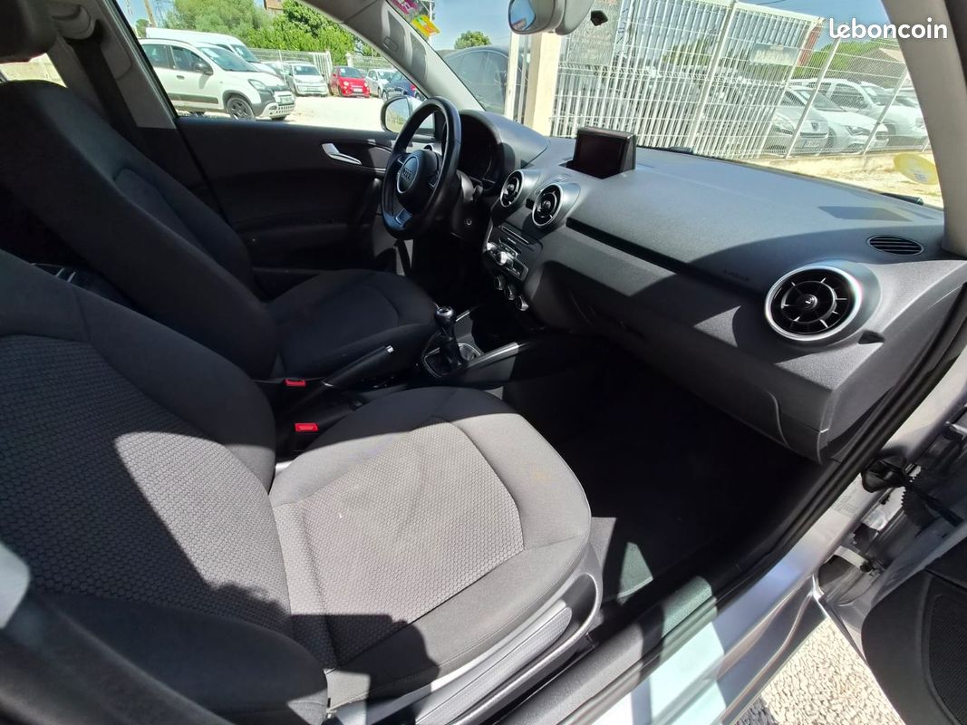 Audi A1 Sportback 1.4 TDI 90cv 2016 (image 14)