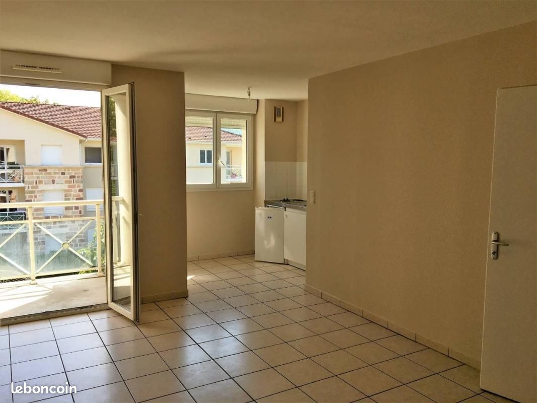 Appartement 2 pièces 44 m² · à Larche · 44 m² · 473 €