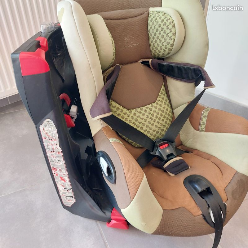 Siège auto Pivotant Axiss Bébé Confort (image 7)