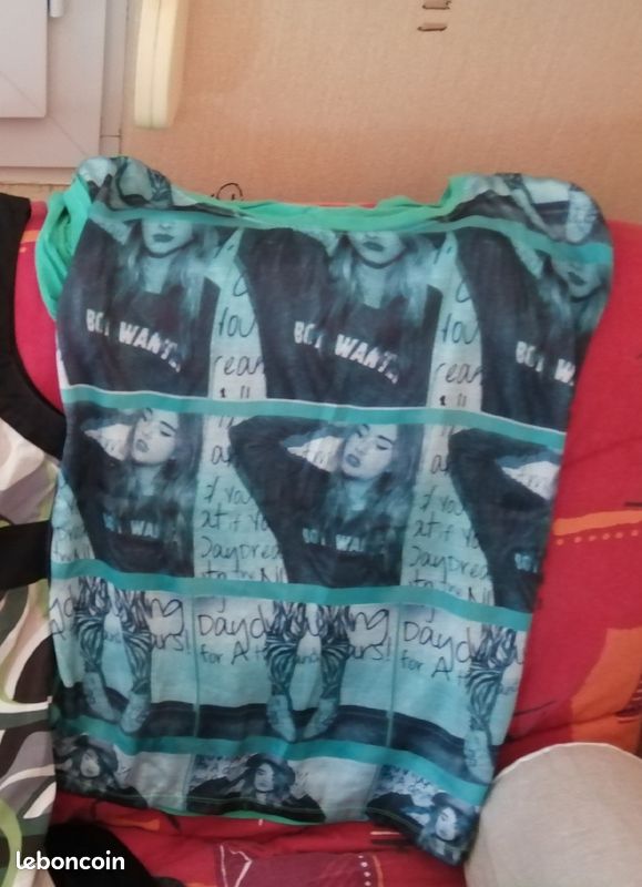 Chemisier, tee shirt taille 38/40 (image 1)