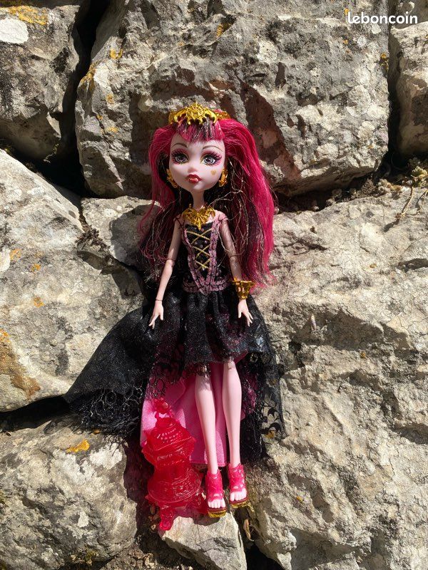 Draculaura 13 Wishes Doll Poupée Monster High Draculaura, 13