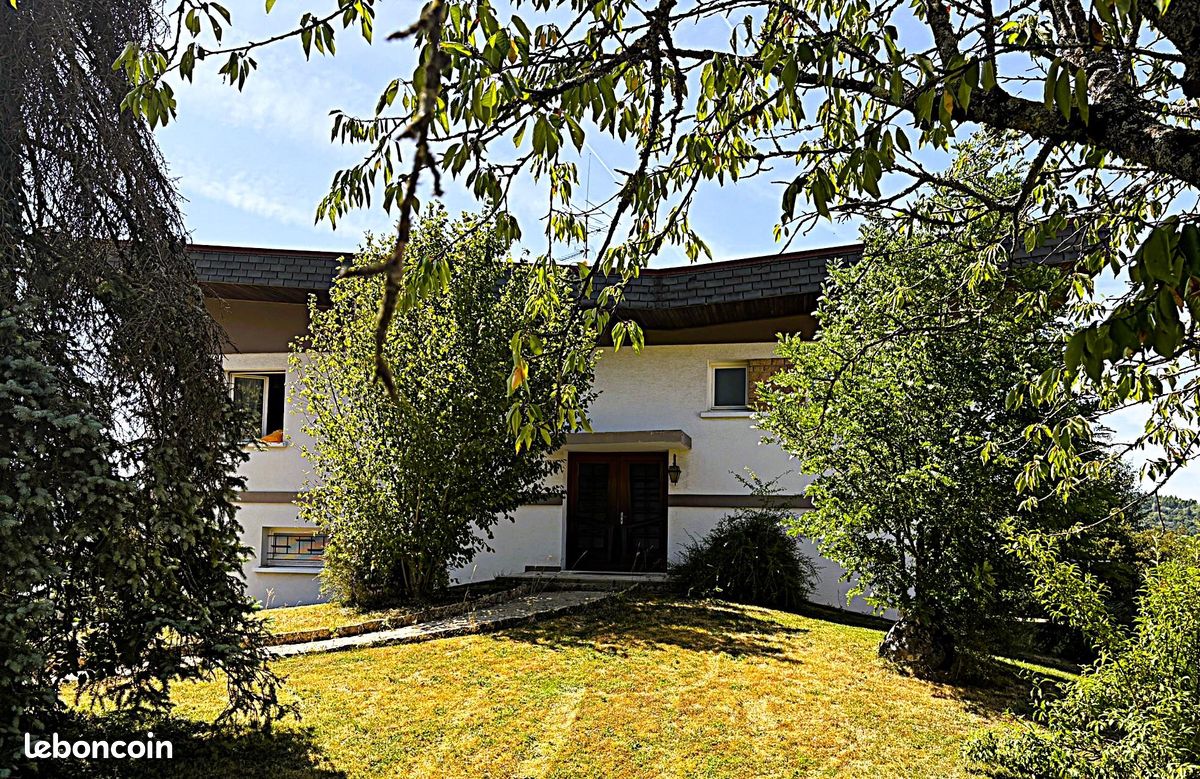 Maison 7 pièces 235 m² · à Arbent · 235 m² · 380 000 €
