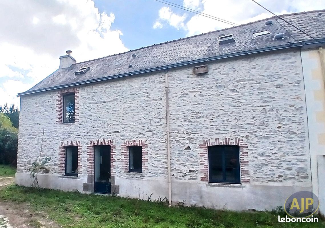 Maison 5 pièces 120 m² · à Quilly · 120 m² · 295 000 €