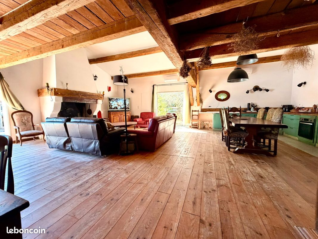 Maison 6 pièces 195 m² · à Gruissan · 195 m² · 585 000 €