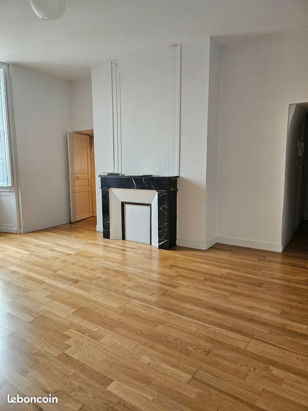 Appartement 3 pièces 65 m² · à Fontenay-le-Comte · 65,4 m² · 700 €