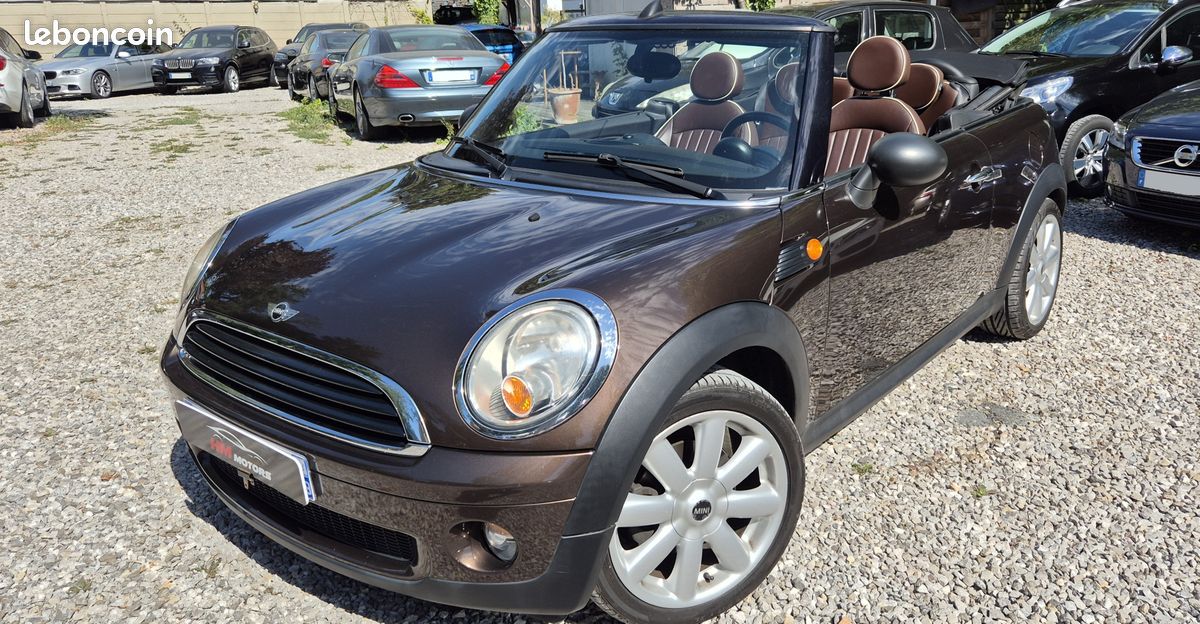 Tres belle mini cooper cabriolet 1.6 essence 98 ch R57 cuir 2010 seulement 125 000 km 8 990 (image 2)