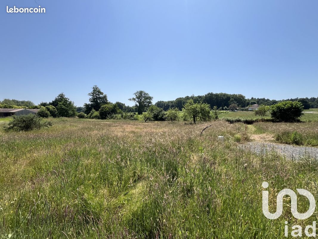 Terrain 1162 m² · à La Brède · 1 162 m² · 246 500 €