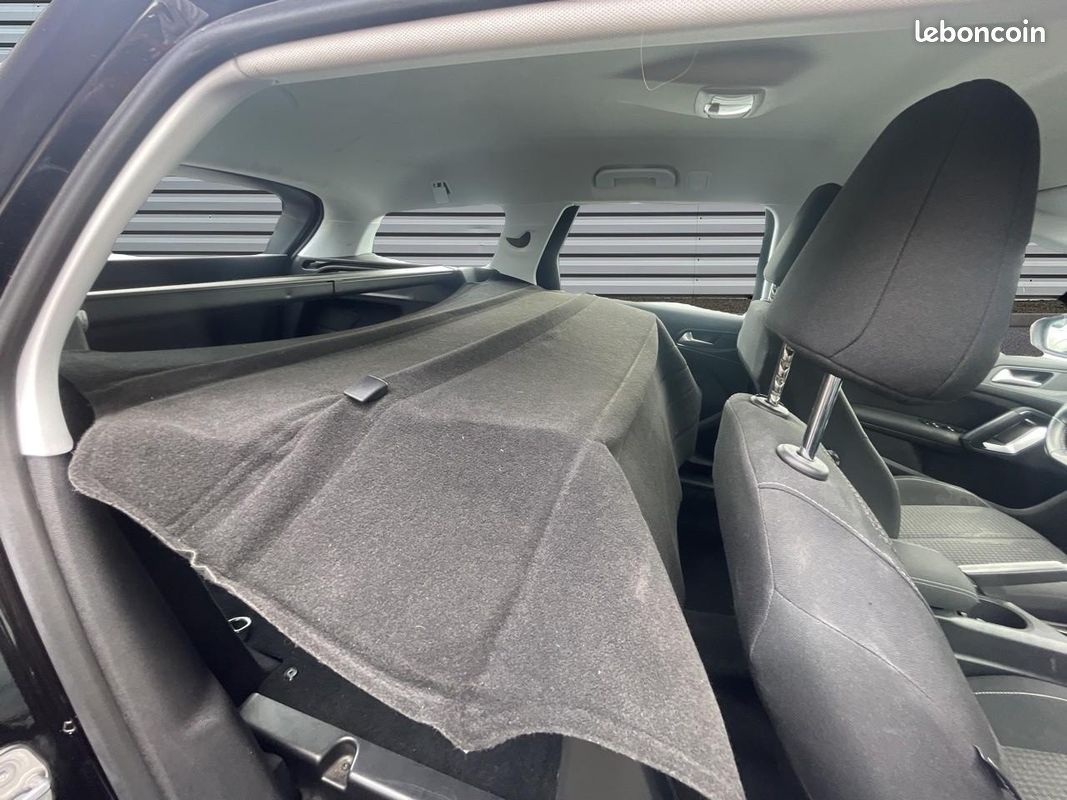 PEUGEOT 308 SW AFFAIRE 1.5 BlueHDi 130 Active Business (image 22)