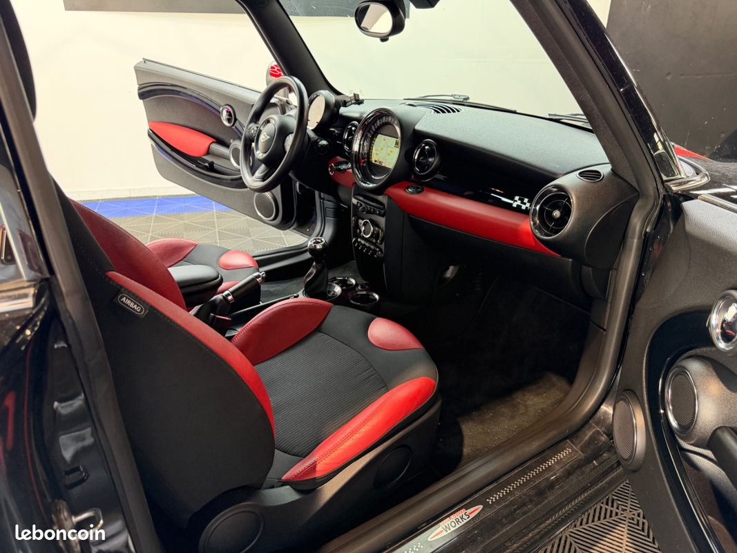 MINI HATCH R56 211 ch John Cooper Works (image 15)