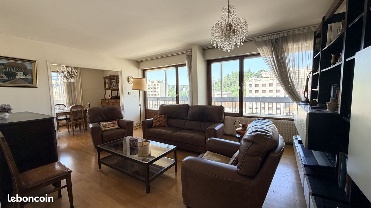 Appartement 5 pièces 111 m² · à Saint-Étienne · 111 m² · 128 000 €