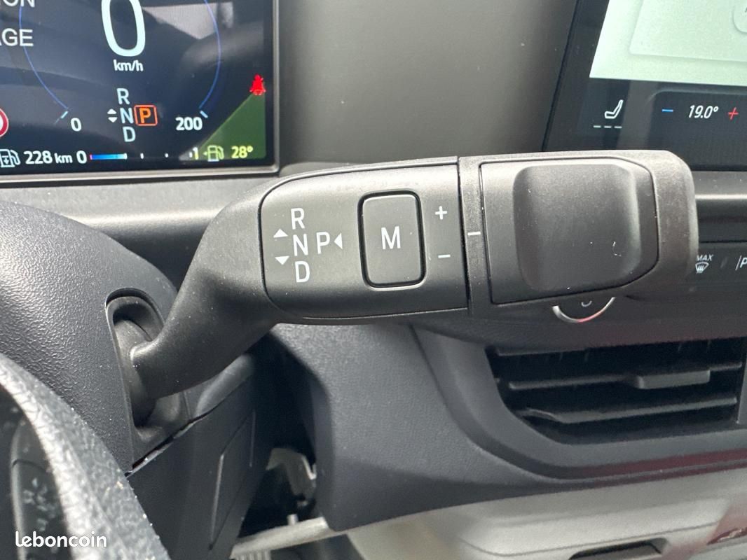 Ford Transit Custom FOURGON FGN 320 L1H1 2.0 ECOBLUE 170 CH BVA8 TREND (image 21)
