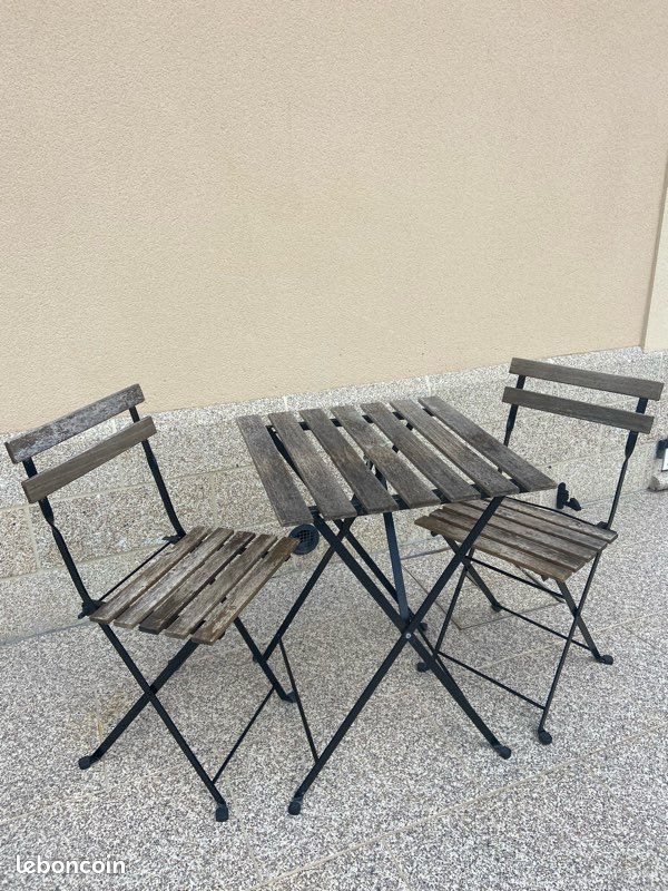 Table et chaises de jardin (image 1)