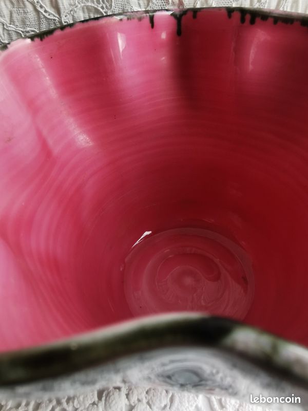 Vintage cache pot Vallauris style boudoir 50's faïence vernissé rose fushia & noir (image 13)