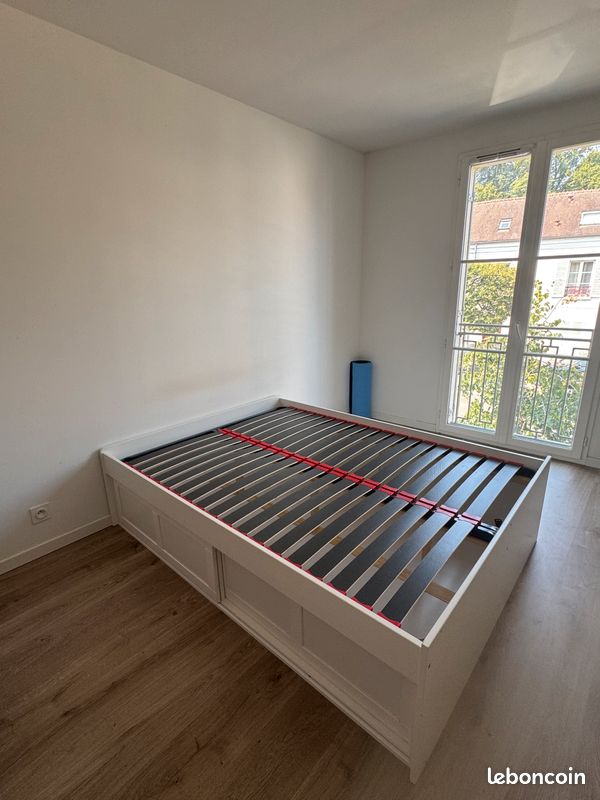 Vend lit + sommier 140x190 avec rangements (image 3)
